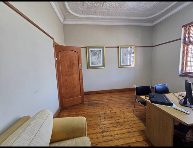 3 BEDROOM FREEHOLD FOR SALE IN ALBERTON NORTH